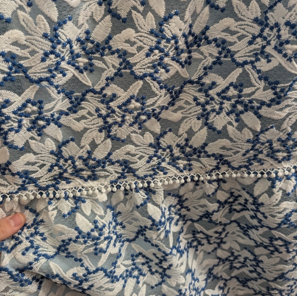 Adelyn Rae Floral Embroidered Lace Midi Dress Size L Blue/White - Picture 6 of 8